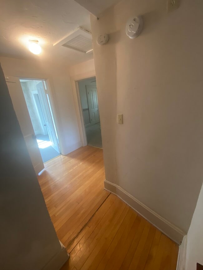 Building Photo - 415 W Main St Unit 415 Rental