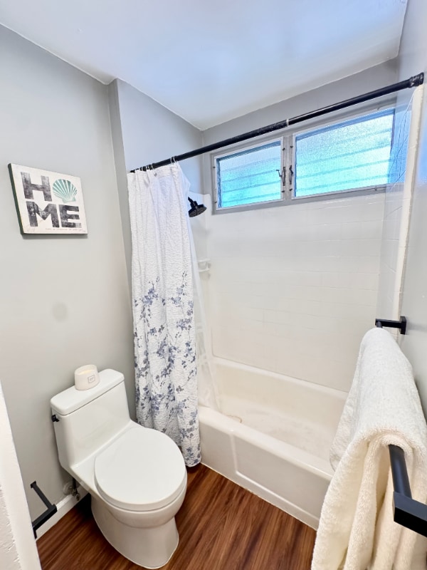 Photo - 722 University Ave