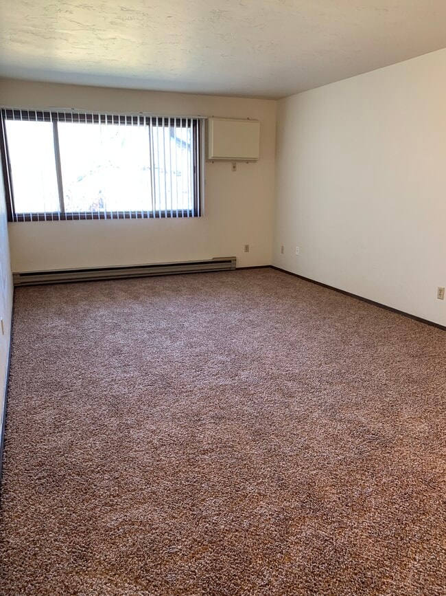 Western Ave Apartments