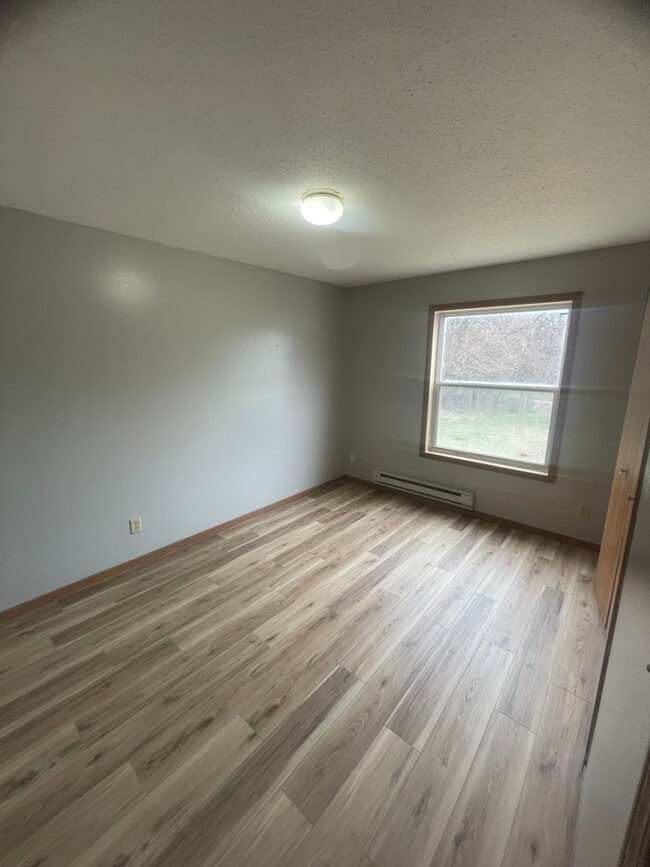 Unit #124 - 124 Earl St