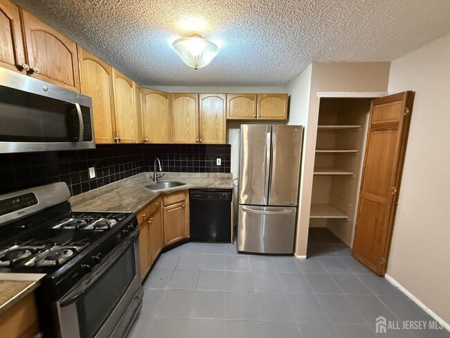 Photo - 61 Brighton Way