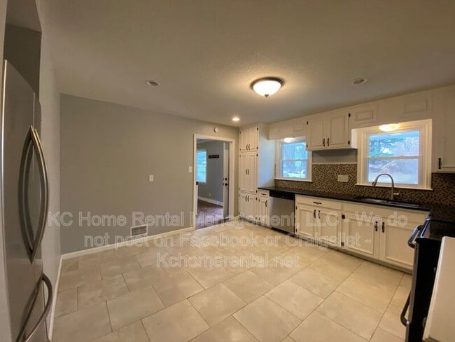 Photo - 6809 Marty St