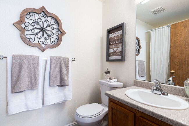3BR, 2BA - 1,364SF