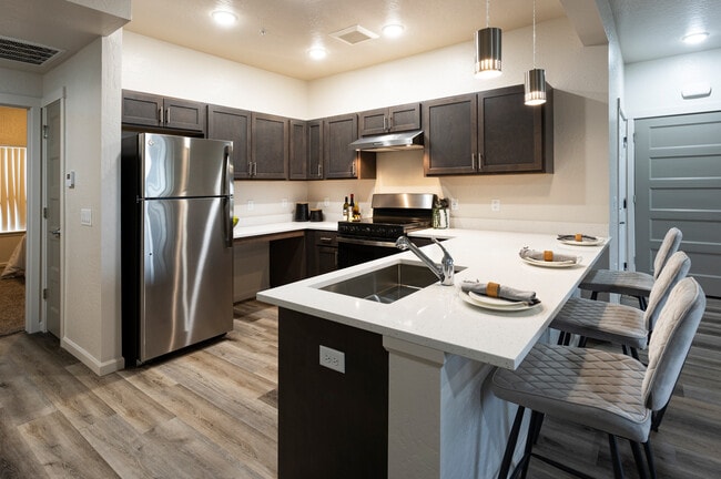 Building Photo - Cameo Flats