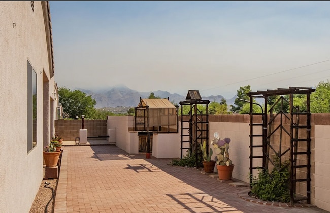 Photo - *AVAILABLE NOW* Gorgeous 3 bed/2 bath home...