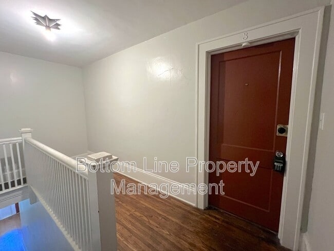 Photo - 600 Hawthorne Ln Unit 3