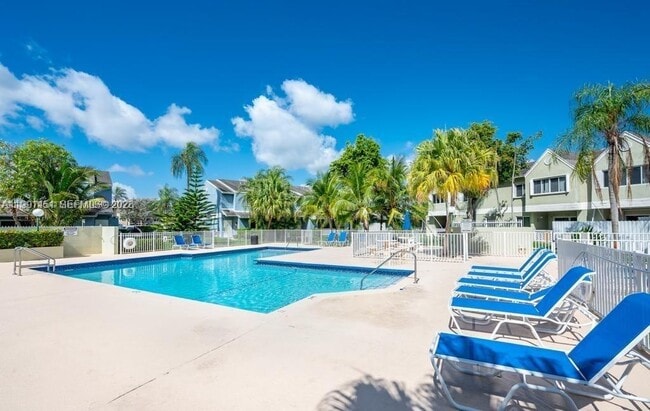 Photo - 17500 NW 67th Pl Unit F-4