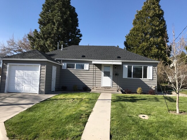 Great home near OIT and Hospital - Great home near OIT and Hospital