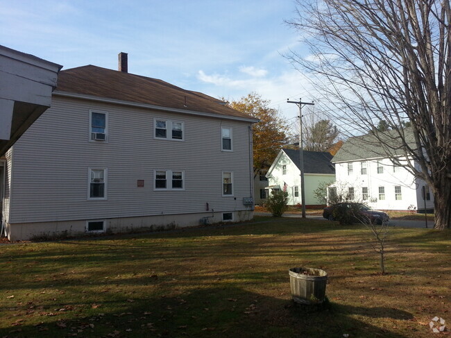 Building Photo - 12 Maple St Unit 12 Rental