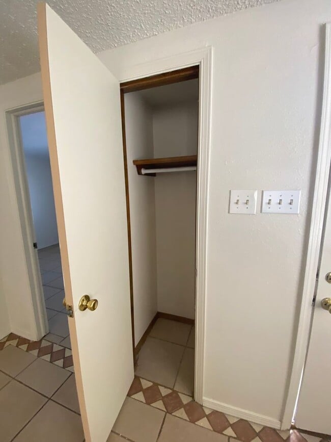 Photo - Cute 2 bedroom, 2 bath duplex, spacious ba...