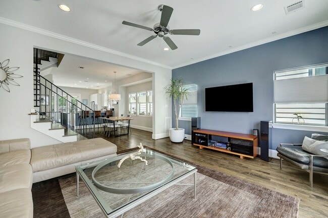 Photo - 2014 Crockett St