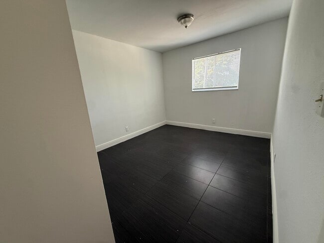 Photo - 37 SW 14th St Unit 17