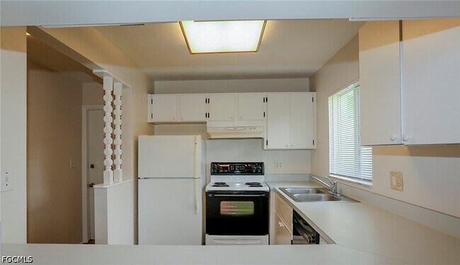 Photo - 8061 Country Rd Unit 203