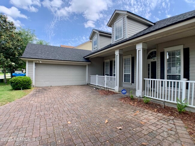 Photo - 1213 Harbour Town Dr