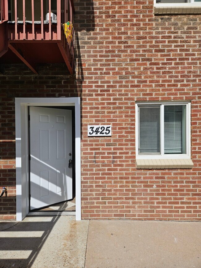 3425 Entry