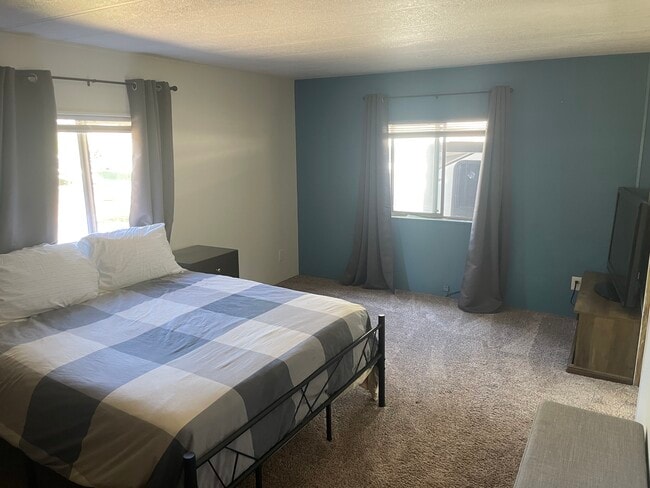 Building Photo - 255 Haylen Dr Rental