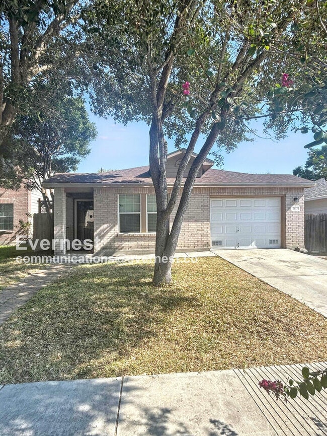 Photo - 2027 Mission Field Casa