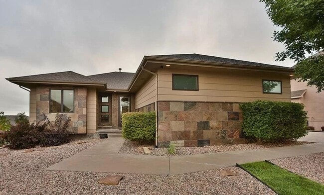 Photo - Home For Rent Papillion