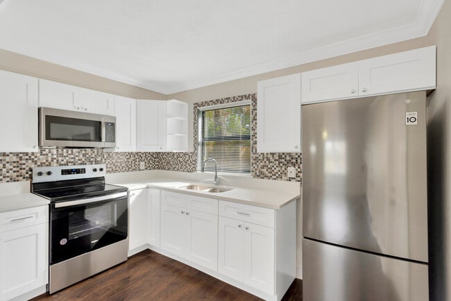 Photo - 8405 N Alaska St Unit A