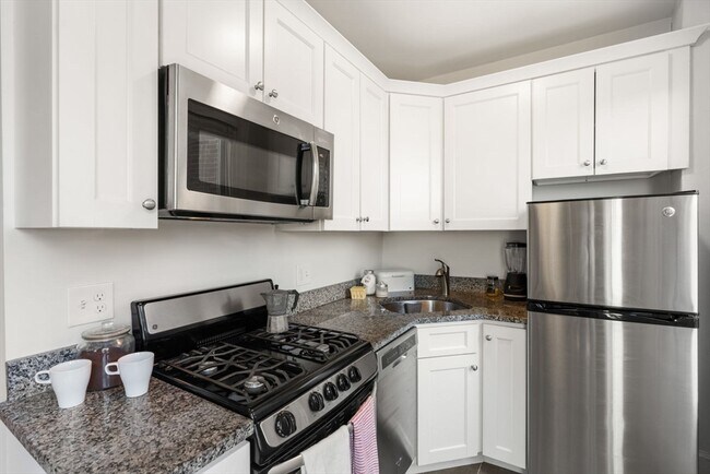Photo - 62 W Cedar St Unit 3