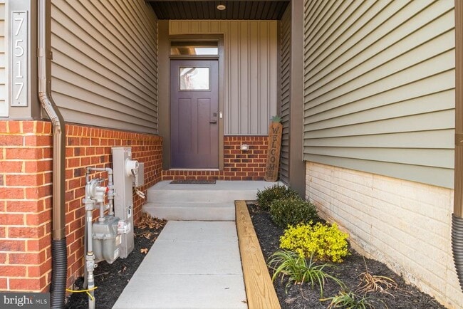 Building Photo - 7517 Matapeake Ln