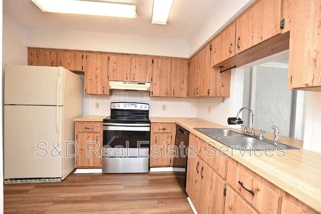 Photo - 2251 9th St SE