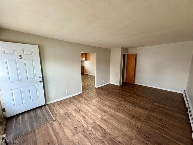 Photo - 4652 Warner Rd Unit 3