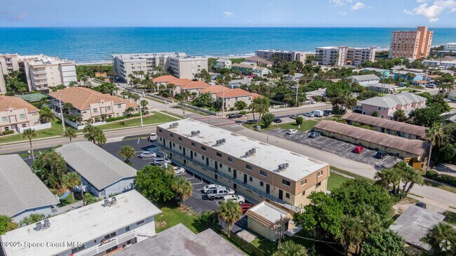 Building Photo - 7101 Ridgewood Ave Unit 102 Rental