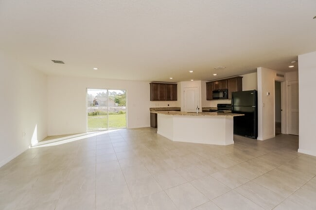 Photo - 1167 Walden Blvd SE