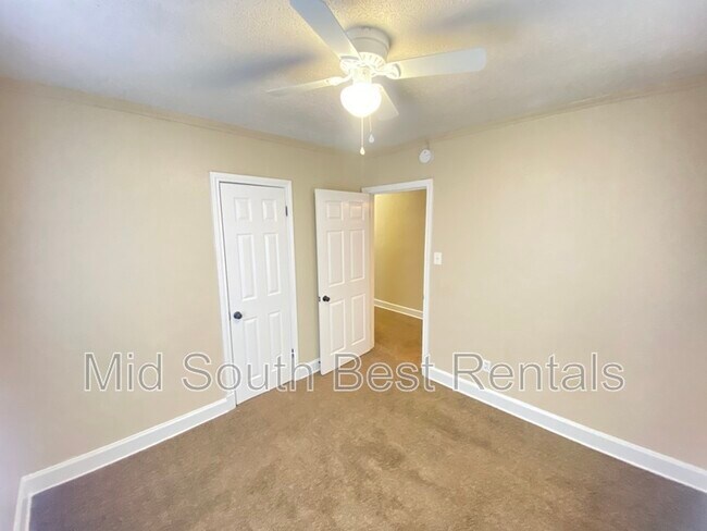 Photo - 3194 Hardin Ave