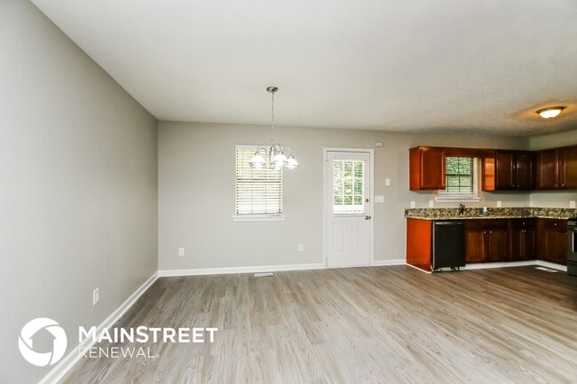 Photo - 2212 Cedar Creek Ln