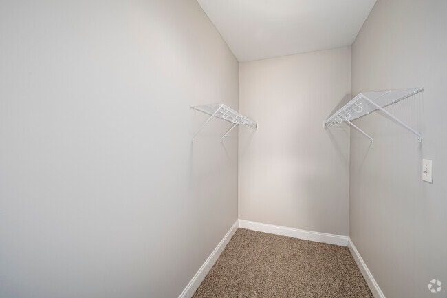 3BR, 2BA - 1,150SF - Primary Closet - Cornerstone Columns