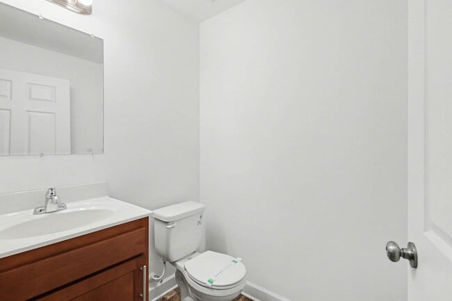 Photo - 4-bedroom, 2.5 bath with wooded view!