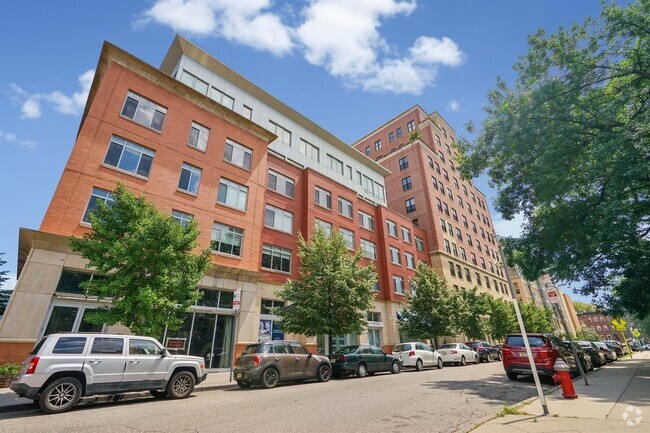 Building Photo - 25 McWilliams Pl Unit 402 Rental