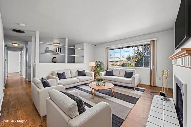 Photo - 4-Bed Home with Covered Patio, Fire Pit & Large Backyard in Cherry Creek Schools