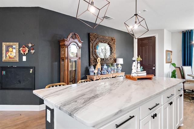 Photo - 14225 Walsh Ave