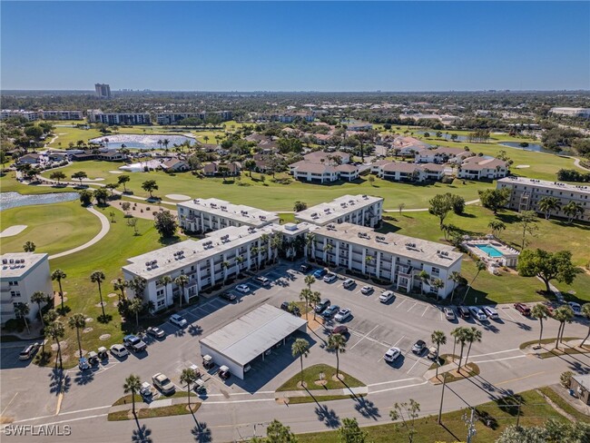 Building Photo - 1624 Pine Valley Dr Unit 312