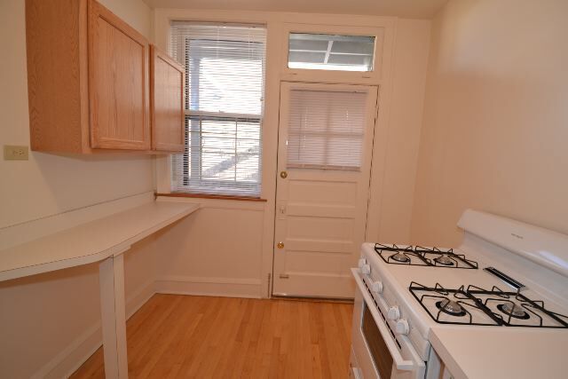 Photo - 4303 N Francisco Ave Unidad 4