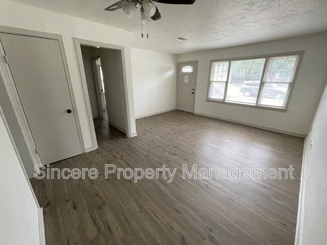 Photo - 1515 Casady Ln