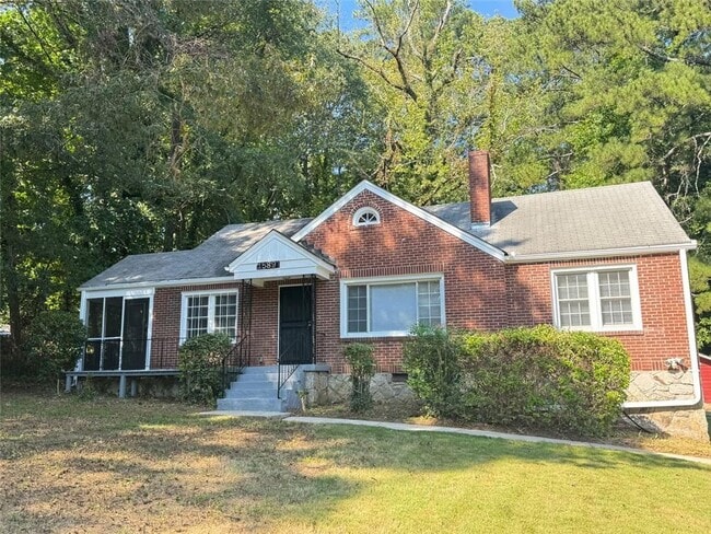 Photo - 1589 Pinehurst Dr SW