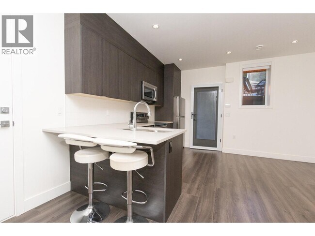 7230 Kitchener St Unit Suite