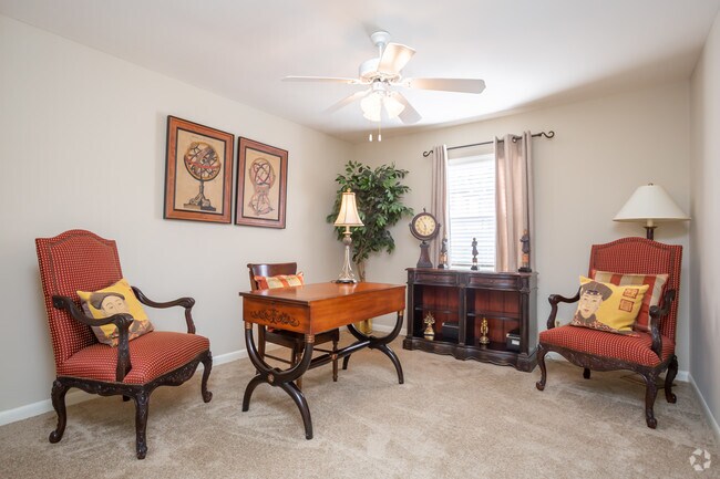 3 HAB, 2 BA - 1525 ft² - Wilshire Heights