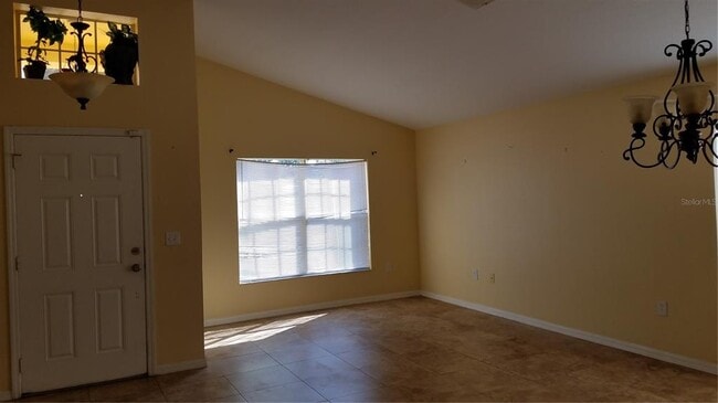 Photo - 956 Chanler Dr