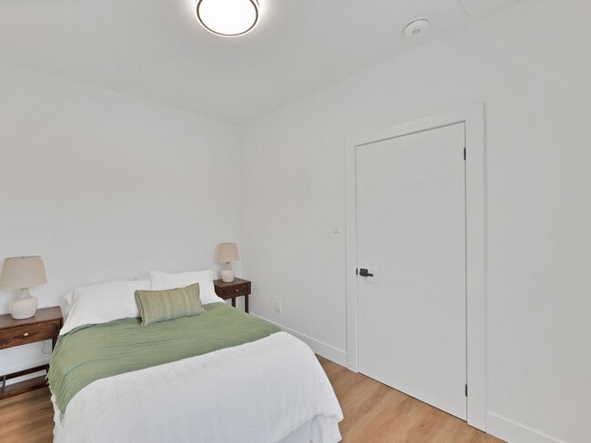 Photo - 20 Hill St Unit 1