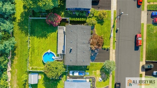 14 Harmon Rd