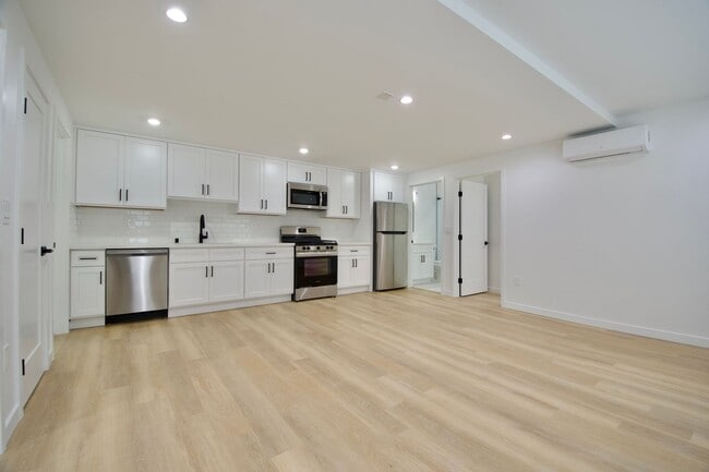Photo - 1507 Silver Lake Blvd Unit 1511 1/2