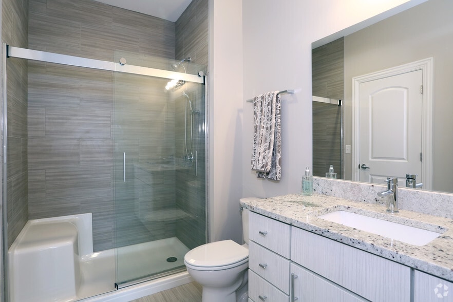 1BD | 1BA - Bathroom