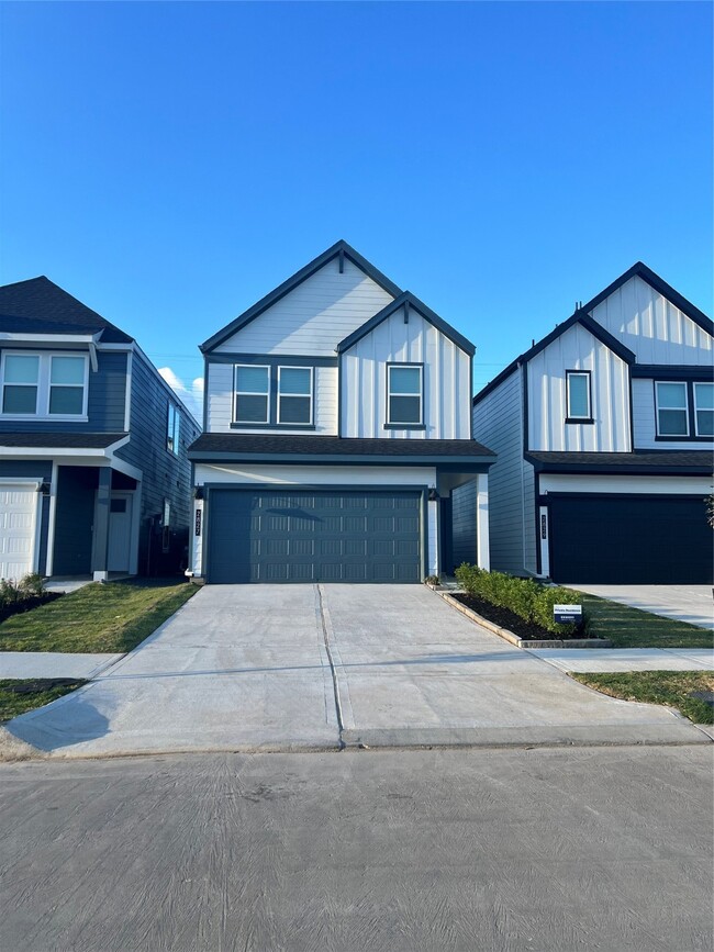 Photo - 2827 Lisburn Ter Ln