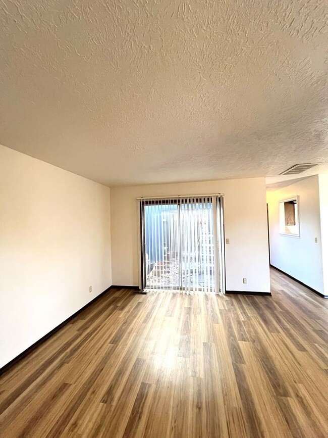 Photo - 2 Bed 2 Bath 2 Car Garage in Norman Unit 3815 Lynnbrook Cir