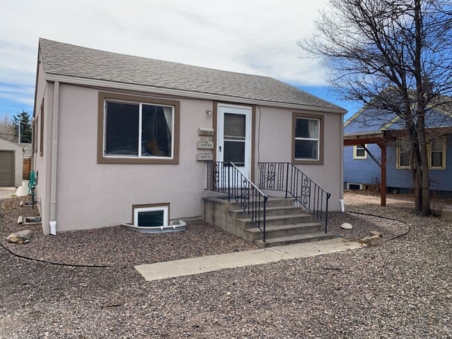 Building Photo - 1127 W Mulberry St Unit 1